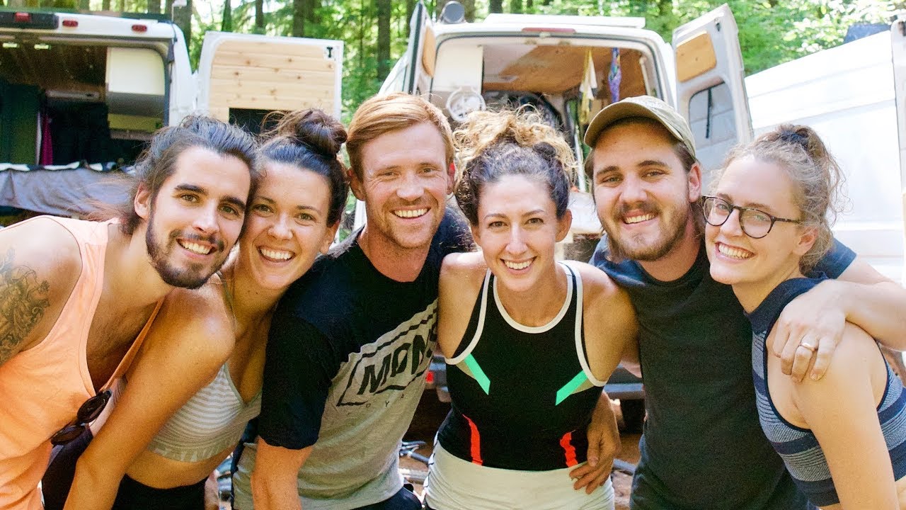 Minimal Millennials + Eamon & Bec try Mountain Biking!