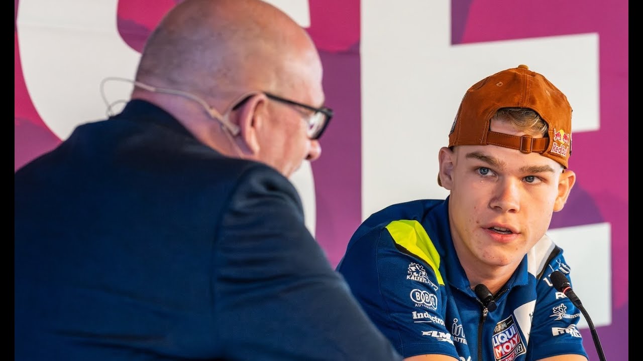 Persconferentie 93e Dutch TT: Collin Veijer in gesprek met Corné Klijn