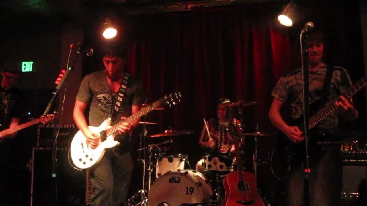 1/9/2009 FULCRUM Live @ Moe's 