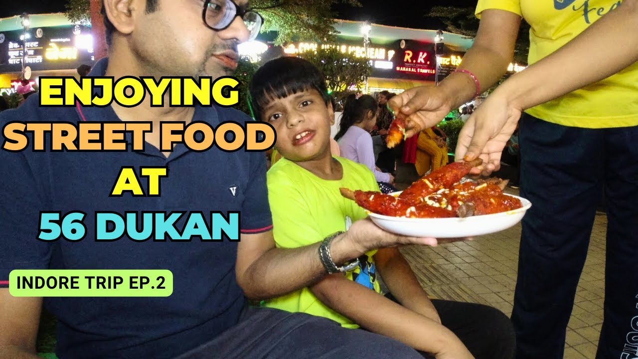 Mahakal Darshan at Ujjain | Enjoying Street Food at 56 Dukan | Roving Family