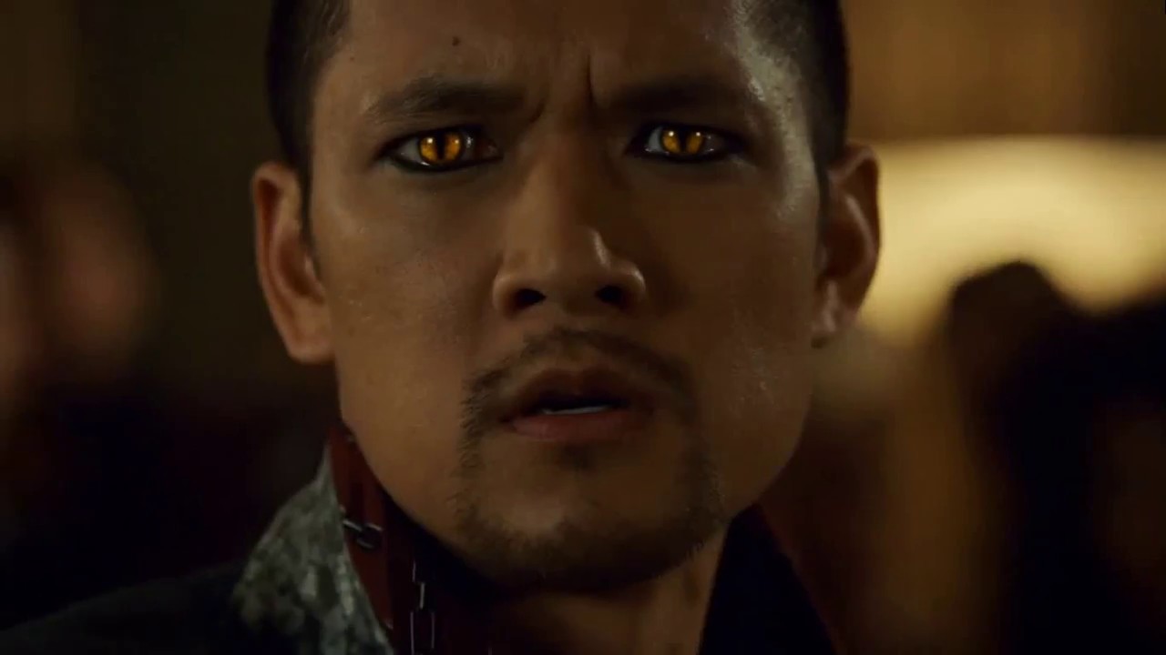 Shadowhunters 3x02 - Magnus ed Alec si presentano alla festa degli stregoni - Malec