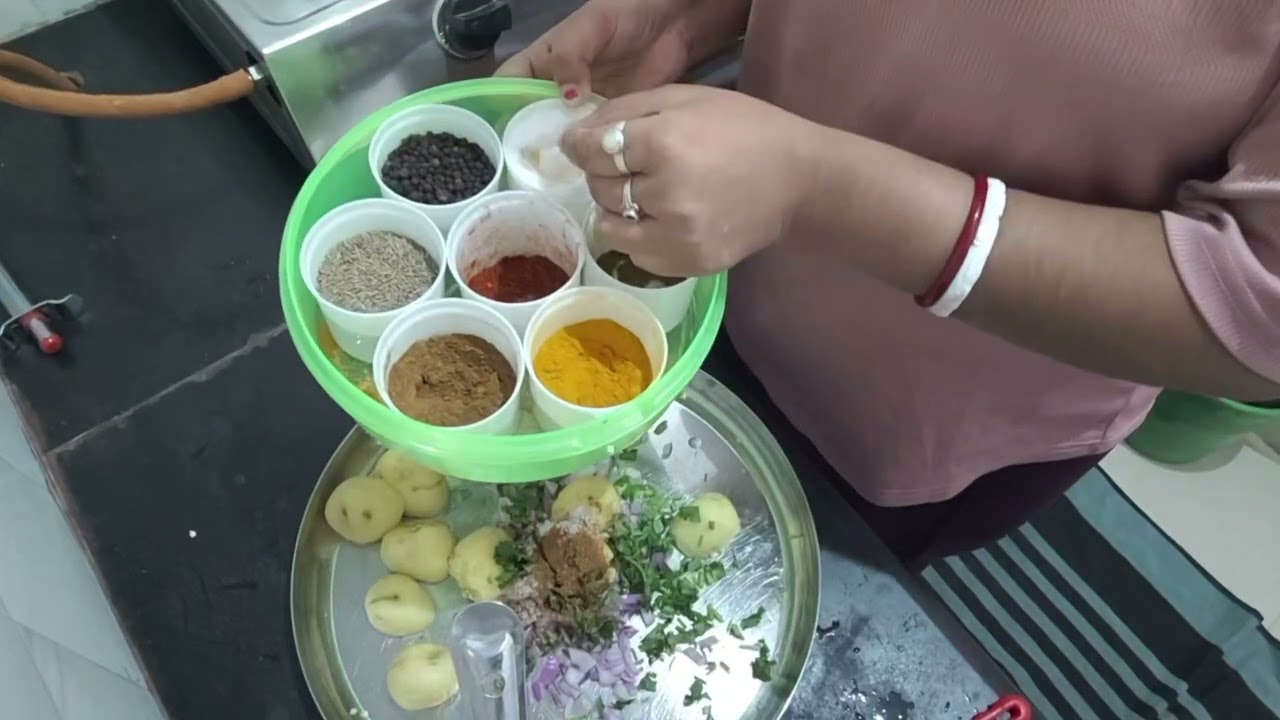 Day 16 Daily Vlog | Street Food Style Golgappe At Home