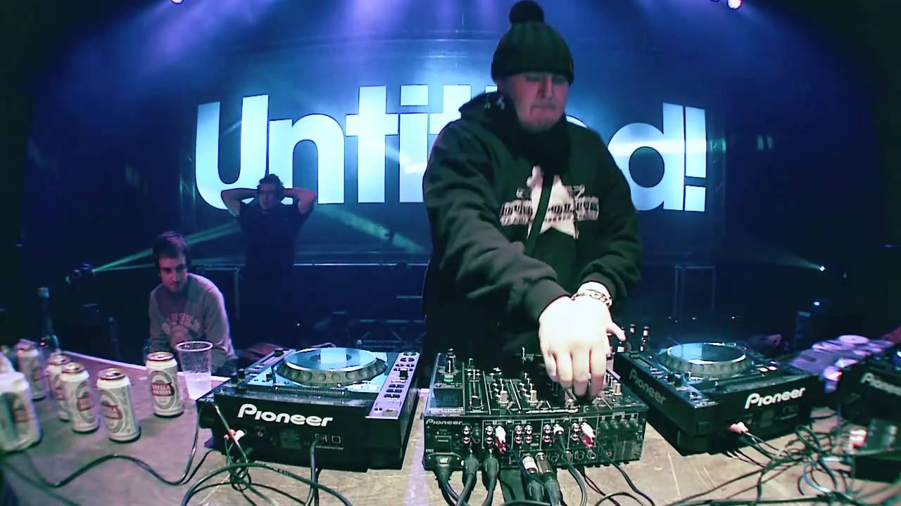 UNTITLED! x DUB POLICE TAKEOVER 2011 x TROLLEY SNATCHA LIVECLIP