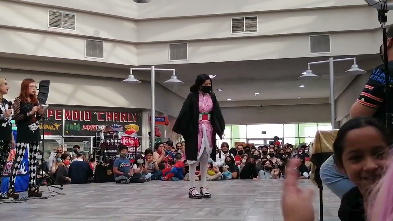 concurso cosplay en bazar otaku de Plaza de las Américas-1 parte-