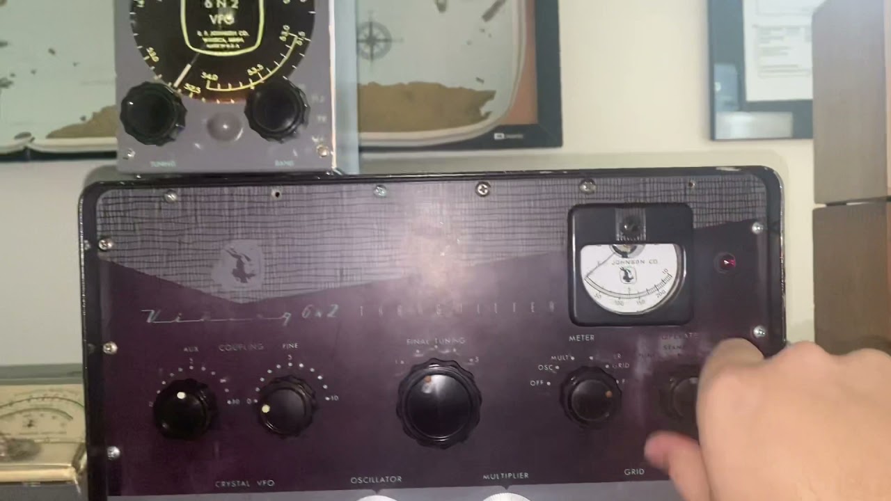 Johnson Viking 6N2 Transmitter