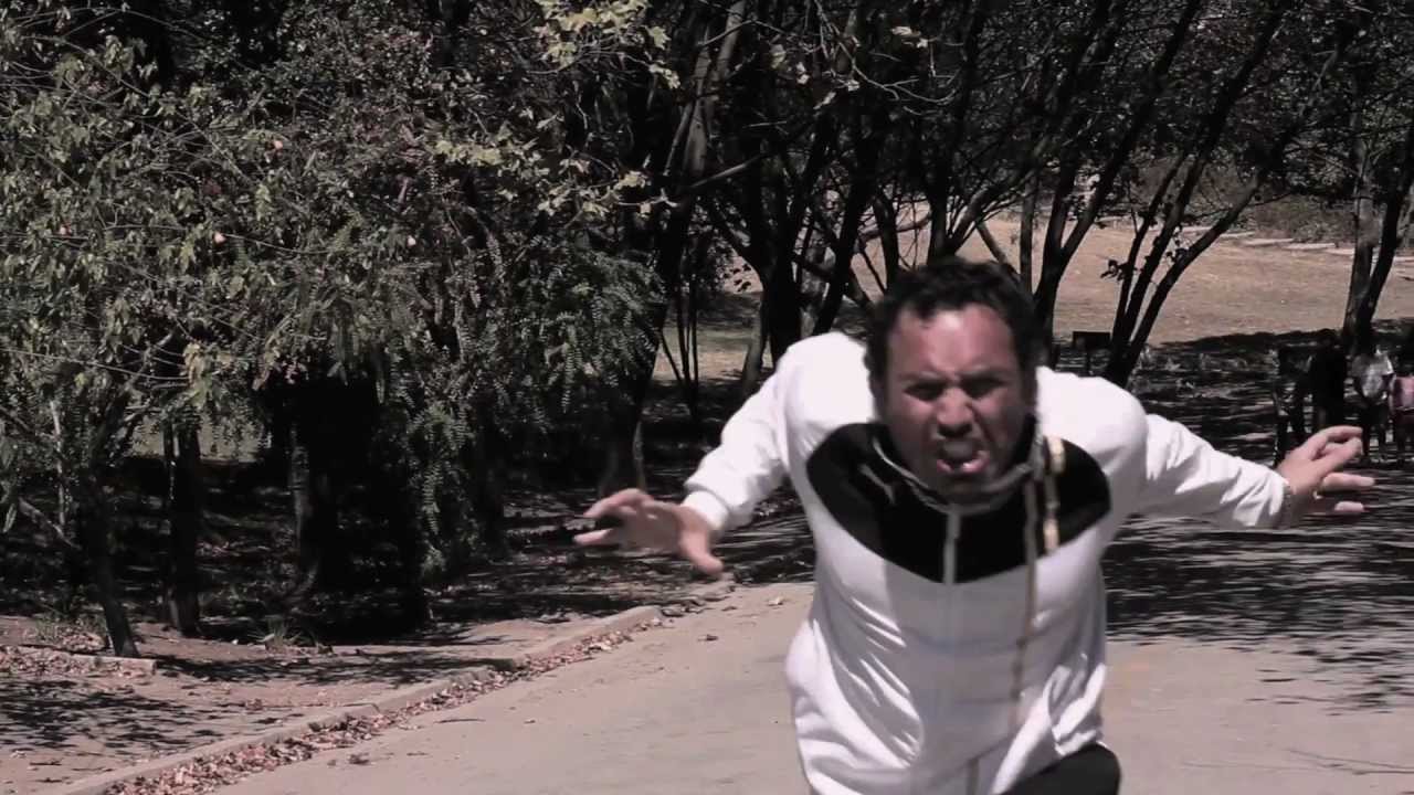 ESTRENO 2013 ARTE ELEGANTE SIGO SIENDO LA VOZ