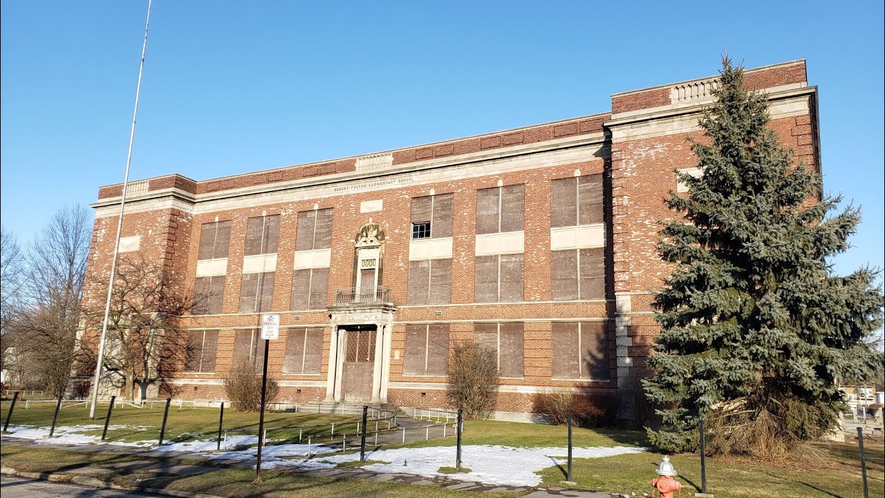 Exploring Abandoned Robert Fulton Elementary School