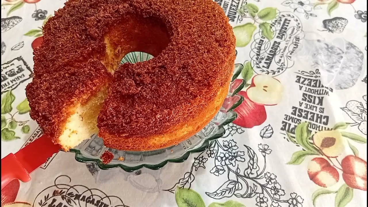 BOLO MONTE CRISTO SÓ BATER NO LIQUIDIFICADOR - CALDA CARAMELO E COCO