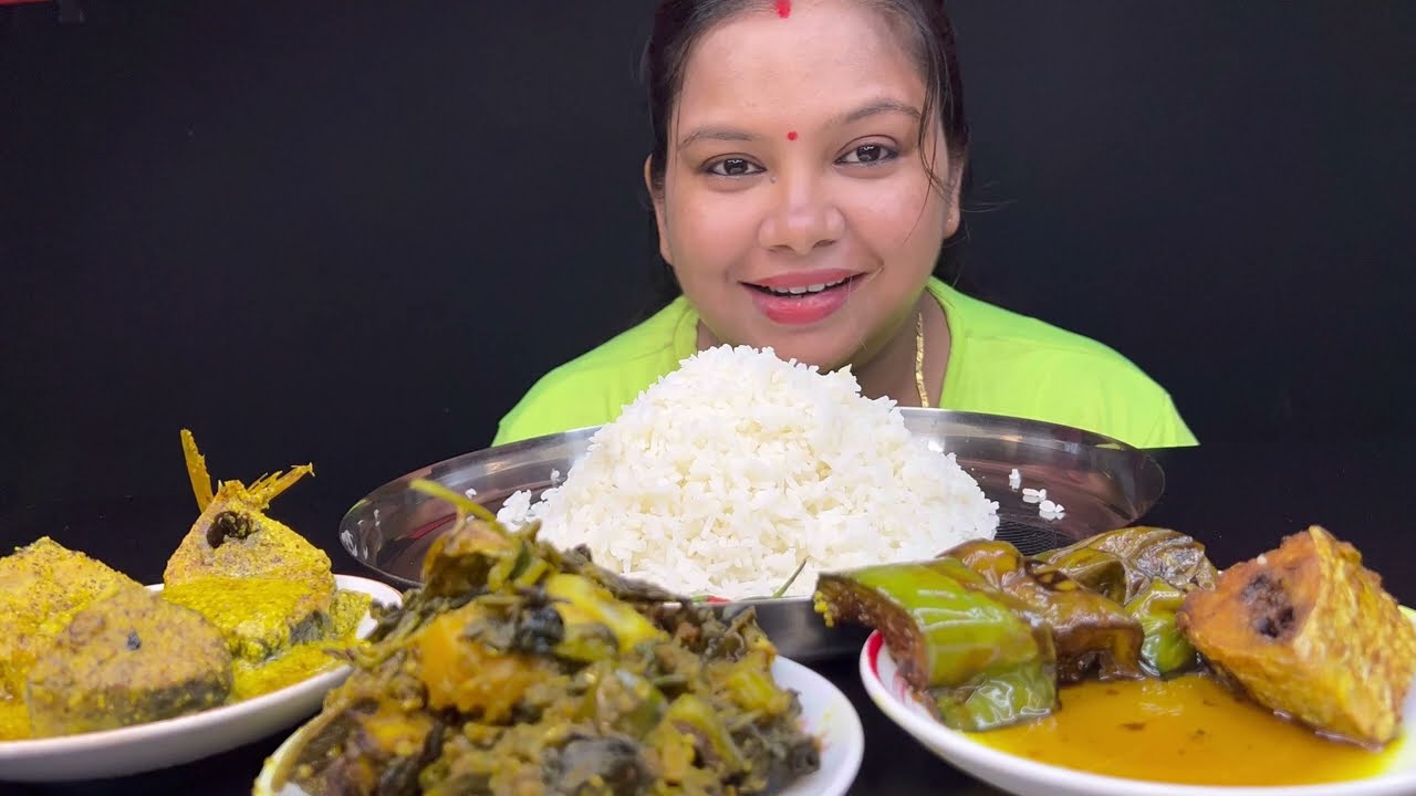 Bigbites,Eating Rice With Sorshe Ilish ,Ilish Vaja,Begun Vaja,Ilish matha Diye Puishak।।