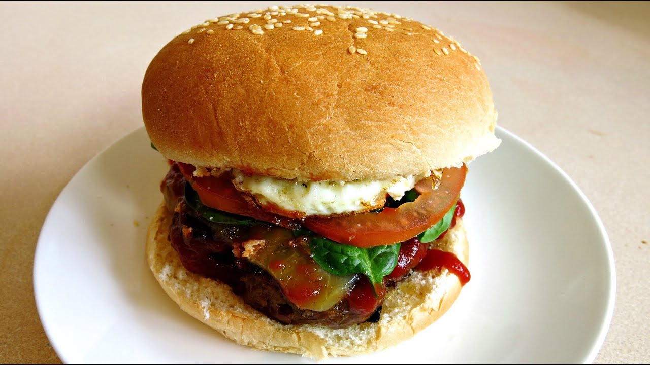 HOW TO MAKE A CHILI HAMBURGER