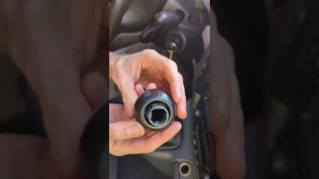 Peugeot Expert (Gear Shift Knob Boot replacement)