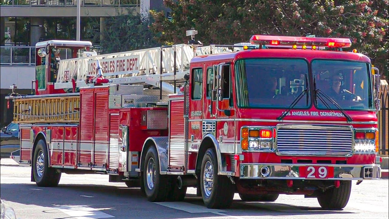 LAFD Light Force 29 (both reserves) Responding x3