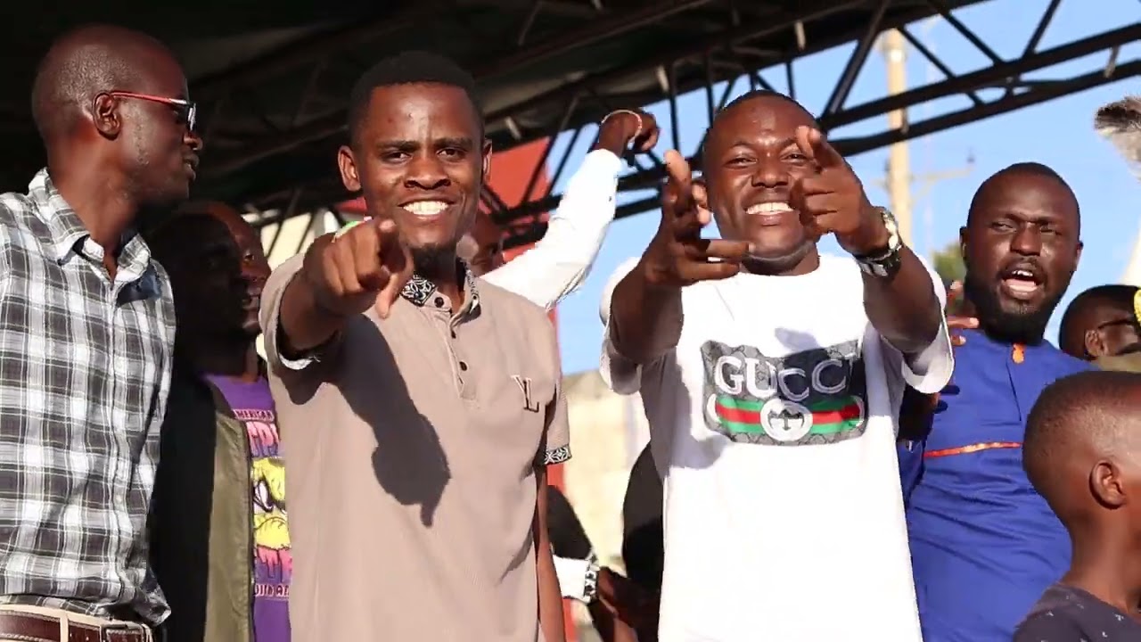 SAMMY G PERFORMING LIVE AT KAPENGURIA IN WEST POKOT TOGETHER WITH PRESENTER KAI.YOU WILL LOVE THIS!