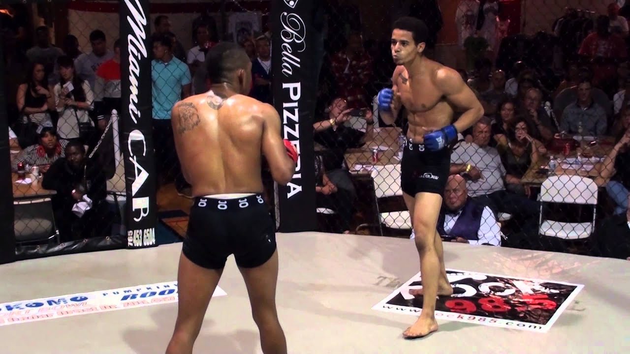 Andrew Ferguson vs. Lloyd Thornton -=- Colosseum Combat XXVI