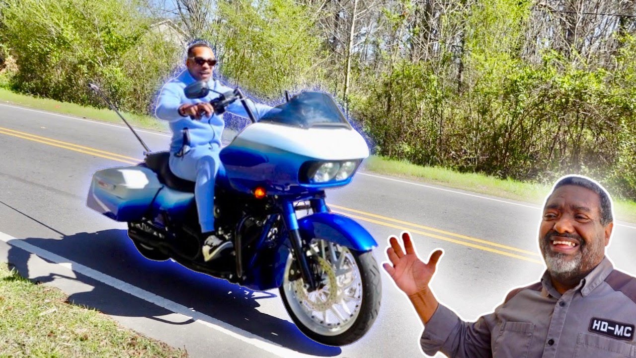 Мы доставляем победителю в Северной Каролине специально разработанный Road Glide 2020 года!