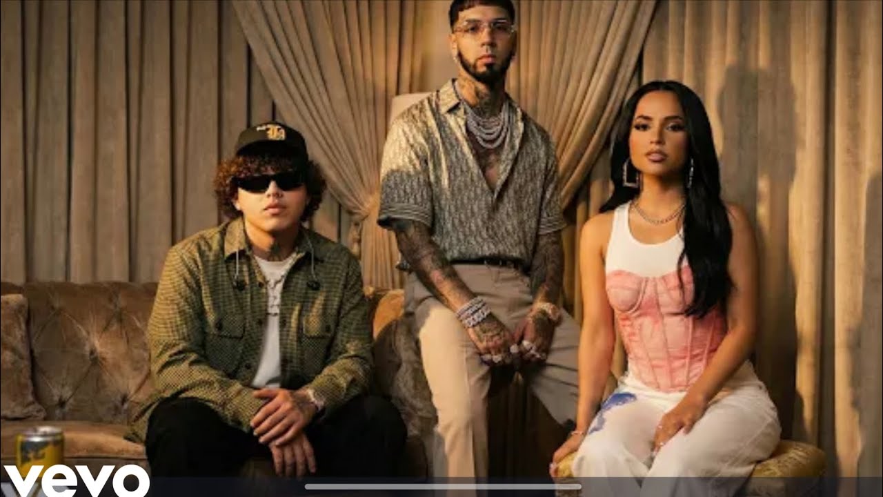 Beéle,Becky G, Anuel AA - Bajo La Luna ||officer audio music || 