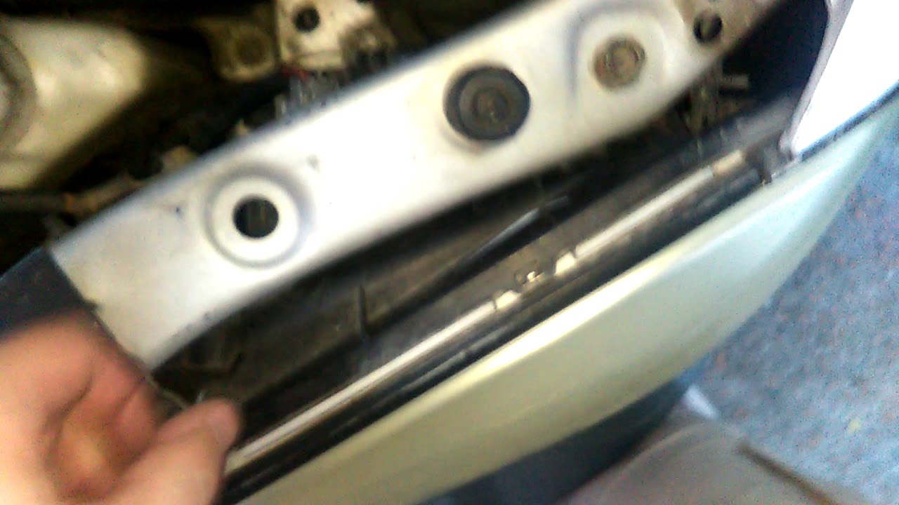Acura CL Headlight Replacement