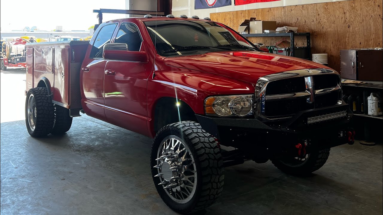 The worlds first service truck on 24’s!!!  She’s thick😅 (6th month update)