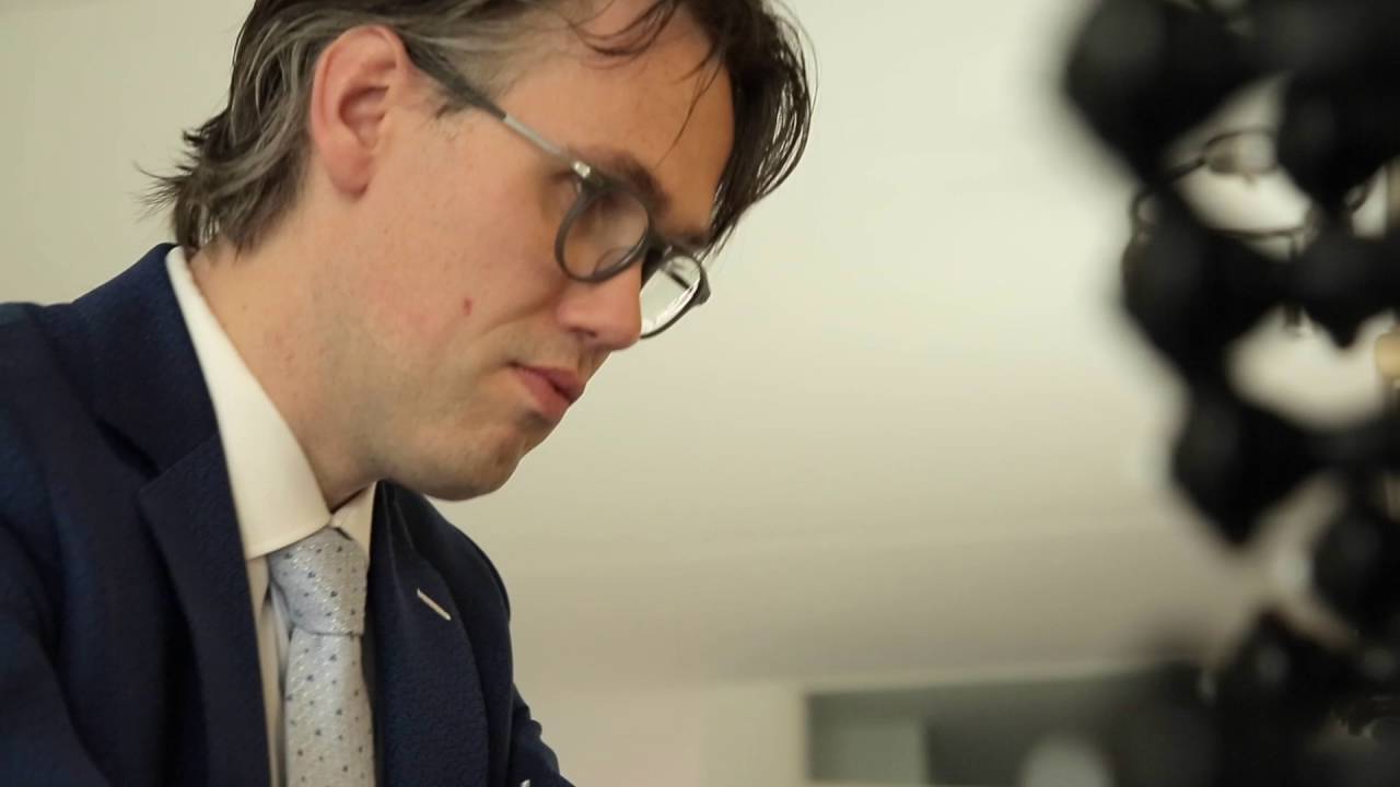 Toccata (Léon Boëllmann) performed by Marco den Toom