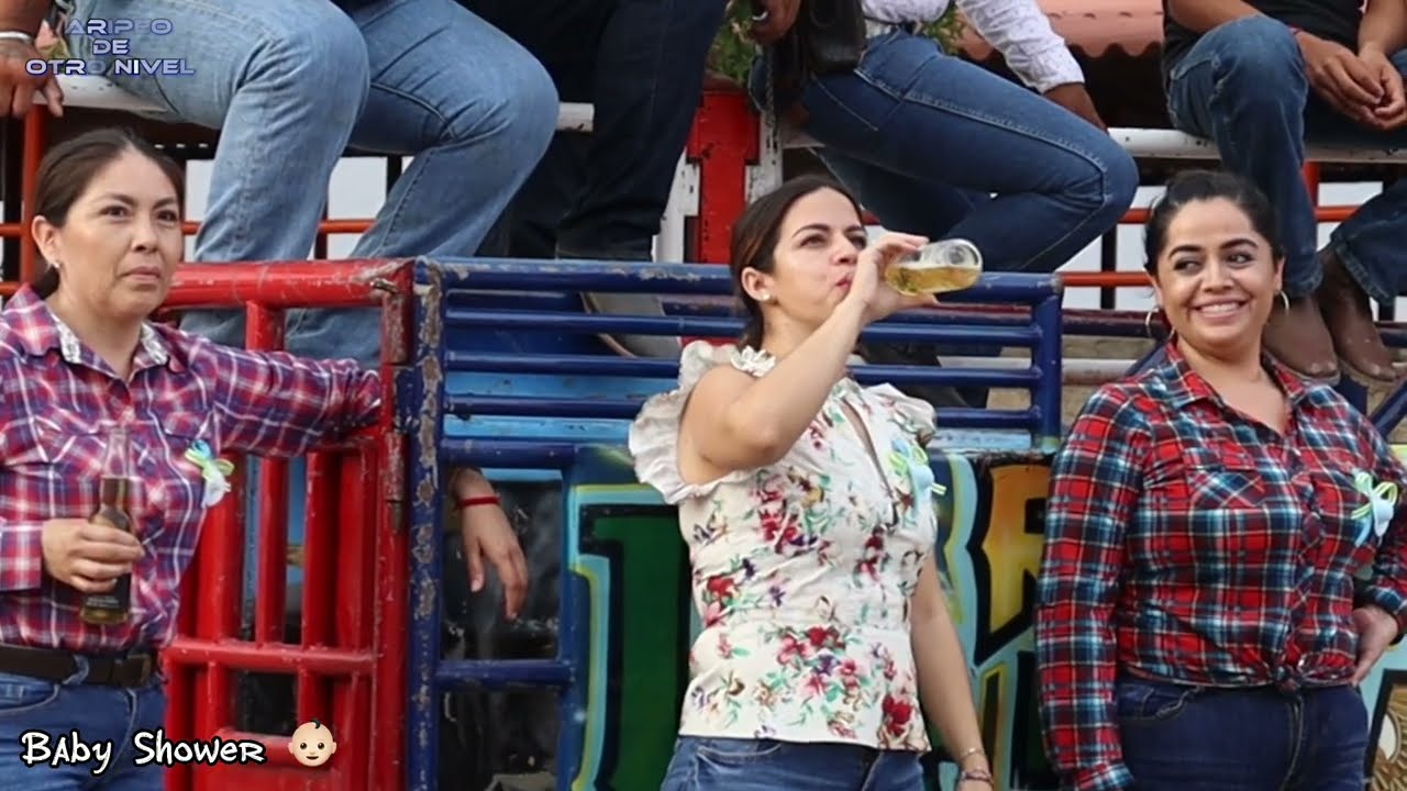 El juego de la botella borracha baby shower en rancho los temibles