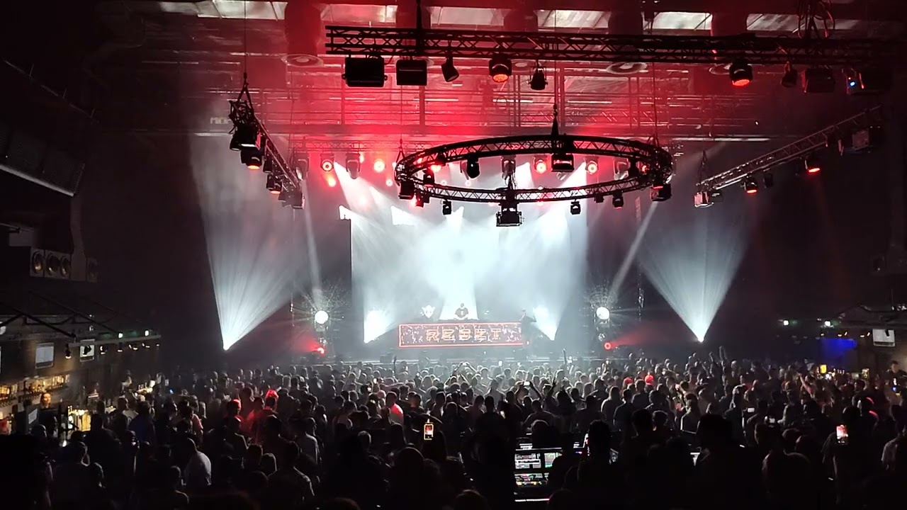 Rob & Joe spinning edit of Like A Dream @ RESET 7 Feb 2026 in 013 Tilburg