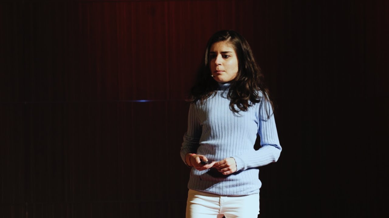 Come rinascere dalle proprie ceneri  | Ilaria Parlanti | TEDxFormigine