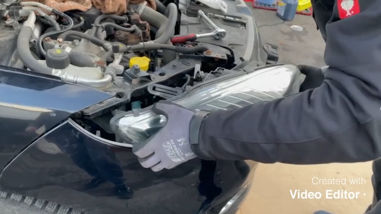 Renault Megane 3 change bulbs lights unmount headlight Birne wechseln Scheinwerfer ausbauen