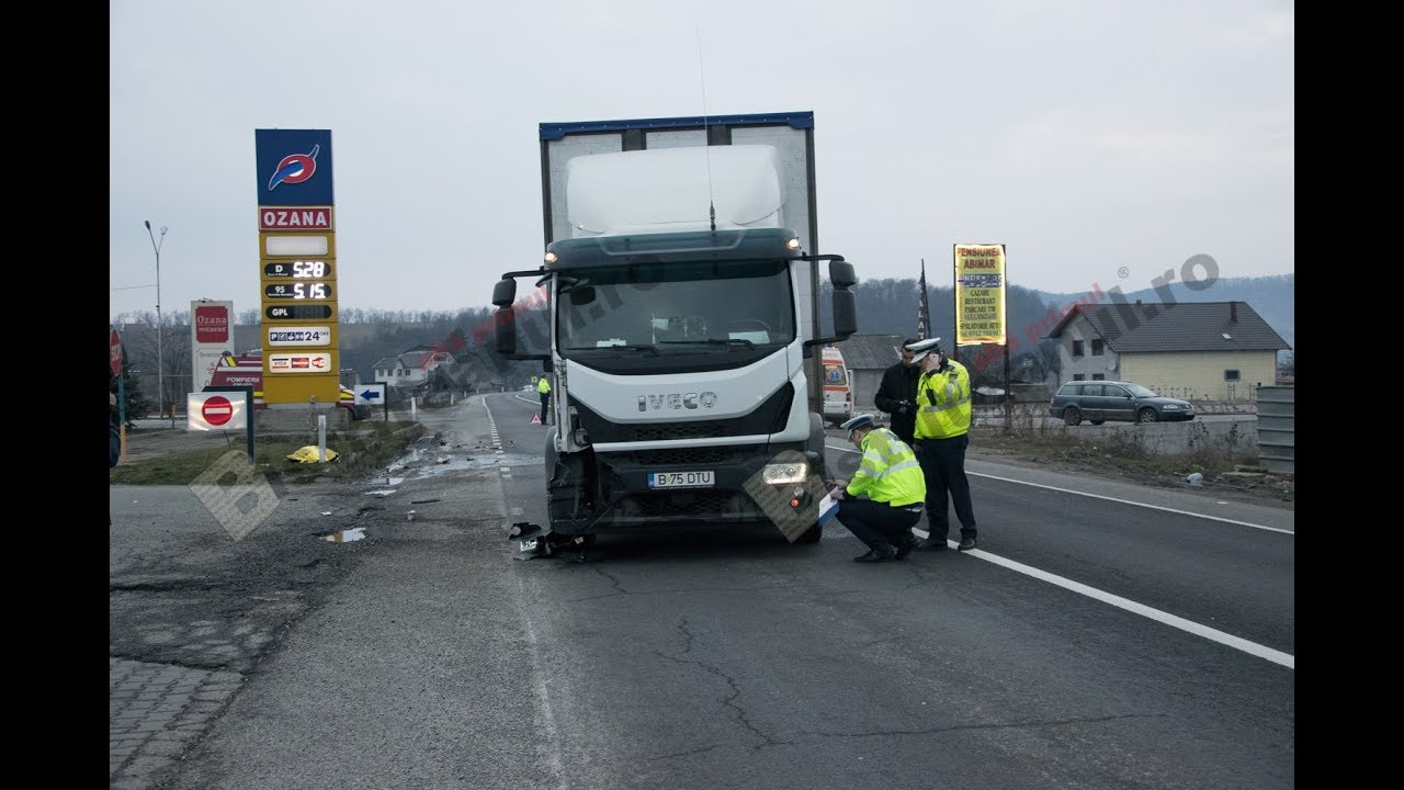 Pieton spulberat de un camion pe DN17 la intrare in Beclean