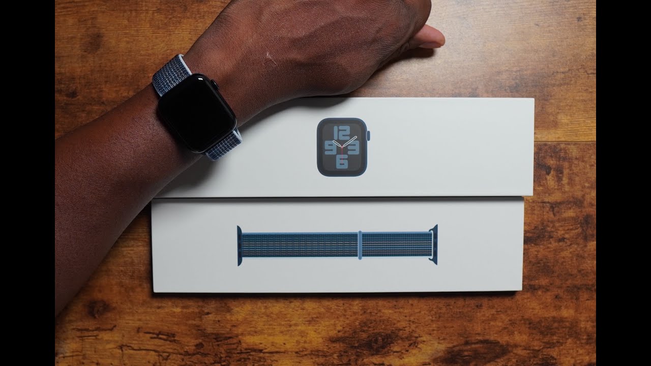 Apple Watch SE 2nd Generation Midnight | Unboxing and quick first look!