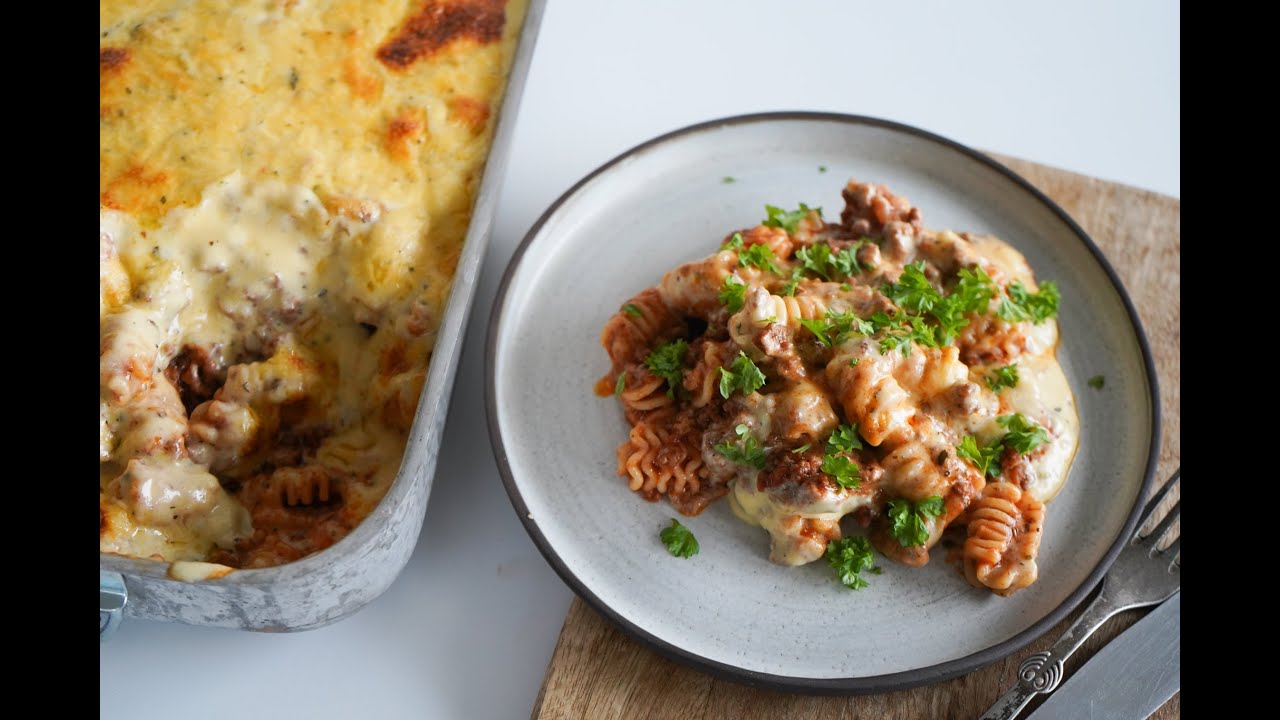 Lasagnette With Cheddar Sauce - Easy Dinner Recipe