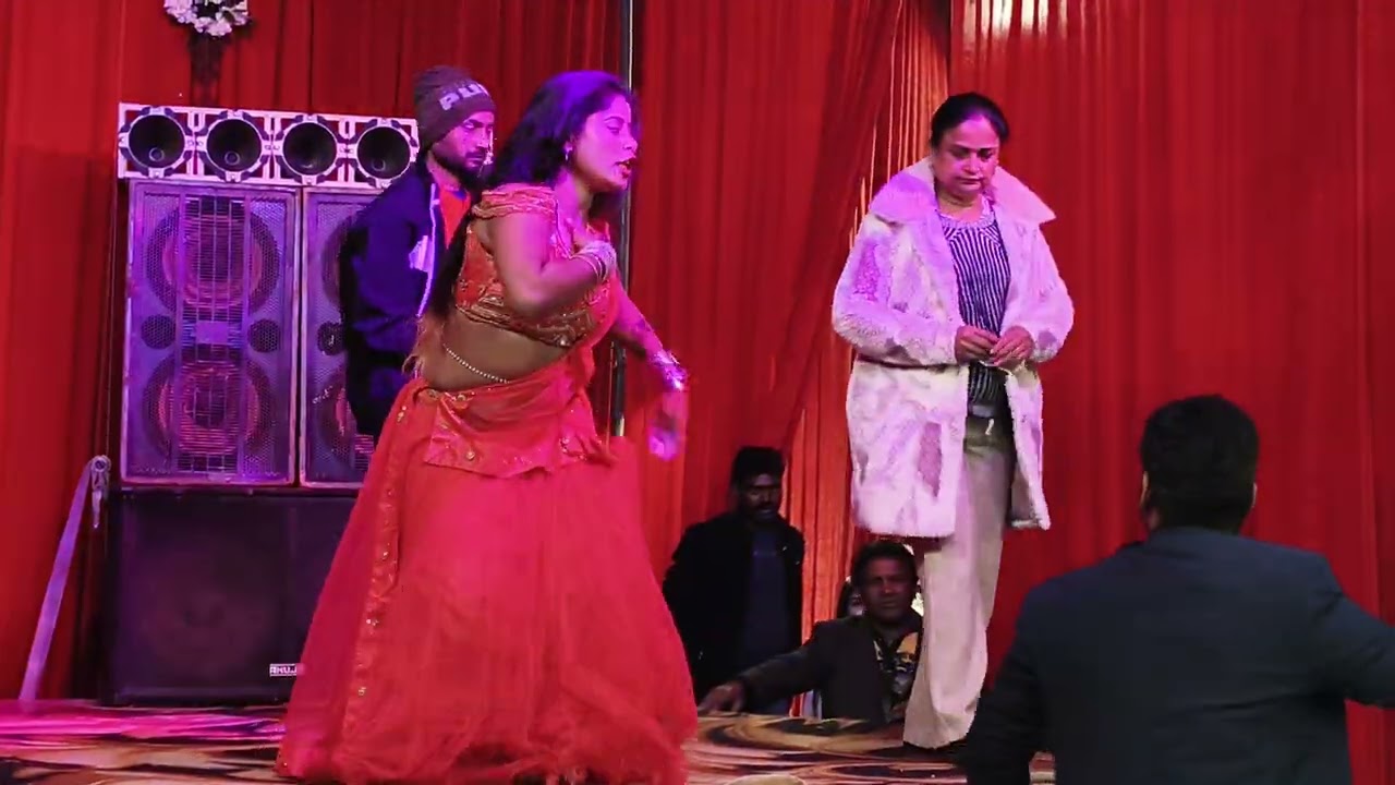 हर हर महादेव घर घर महादेव ओम नमः शिवाय#dance #bhojpuriyamasti #bhojpuri #viral $..6