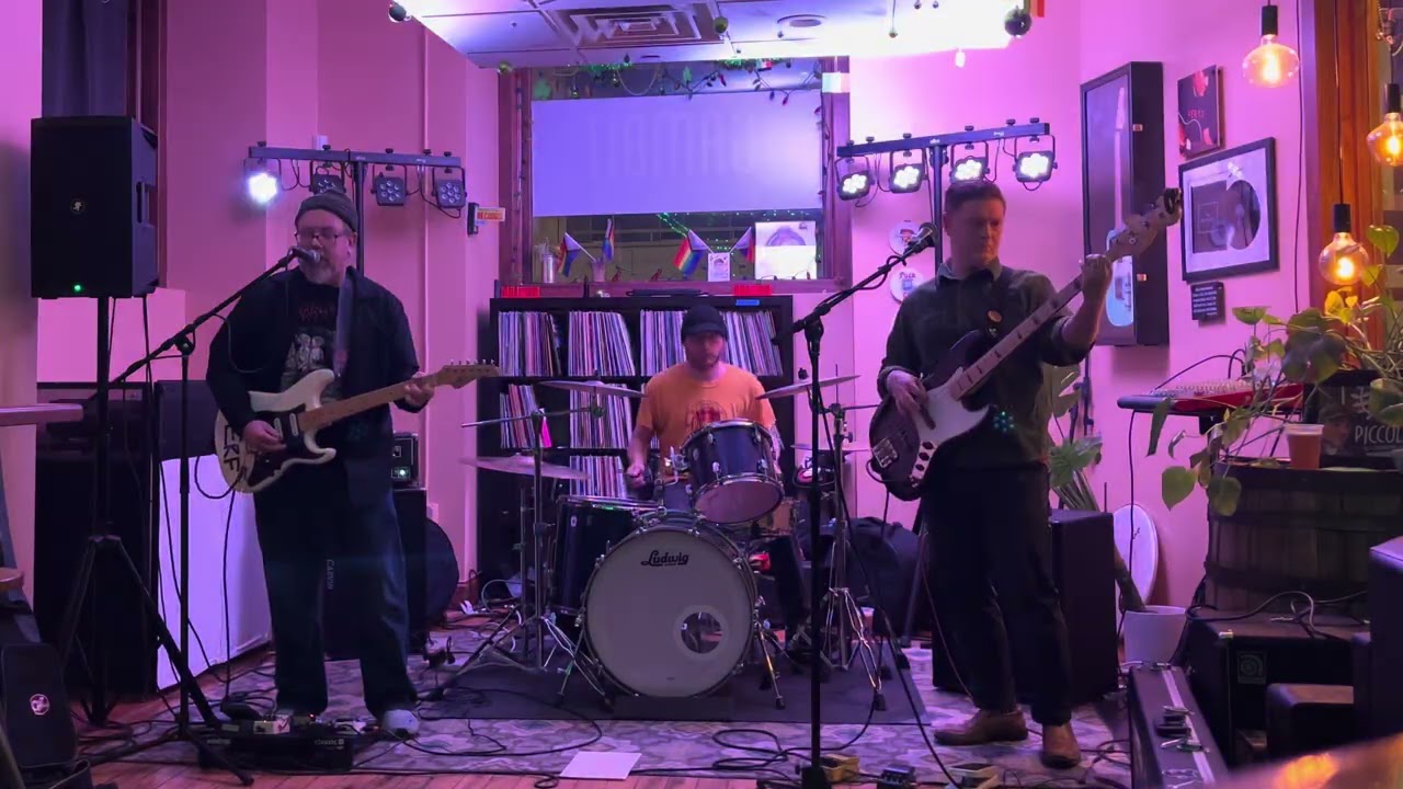 Tarnished- Live at Gambit, St Paul, MN