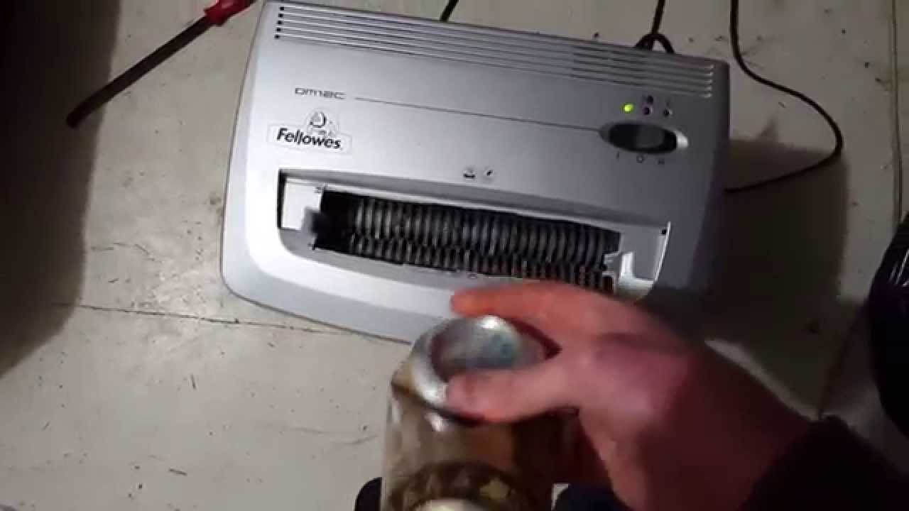 Aluminum can shredder