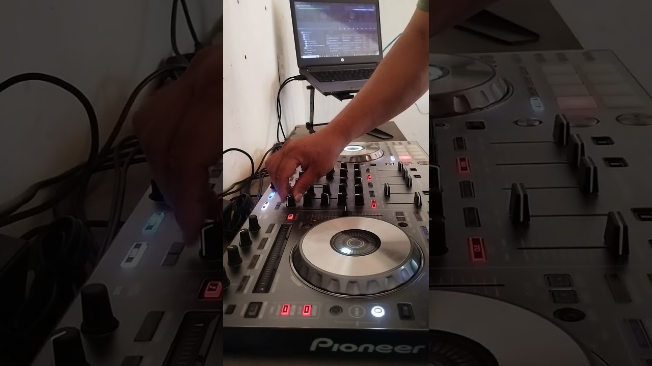 DJ Rubén Cortés - 80's 3 Decks Mix (Oldschool Mix)
