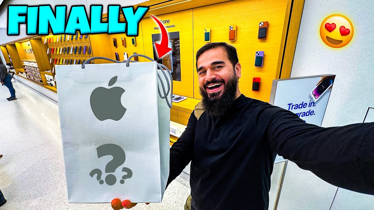 Apple store se kia lia hum ne ? 😍💻📱