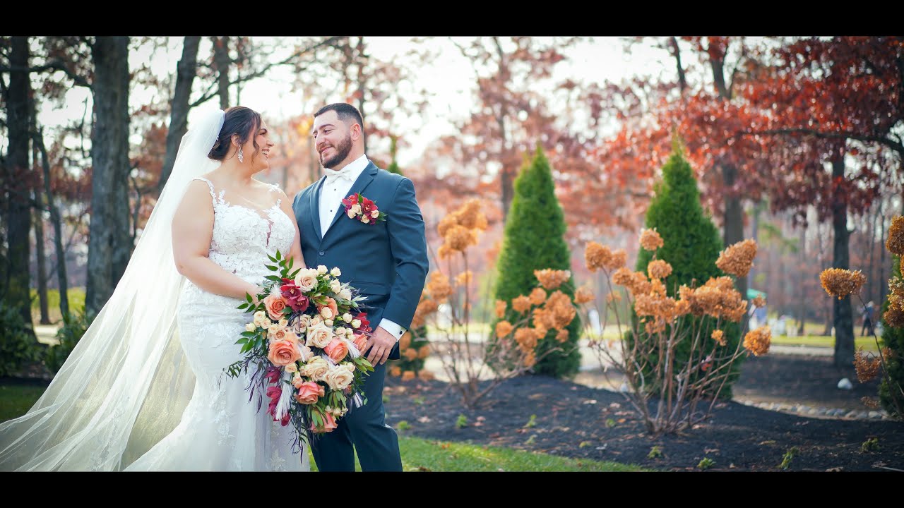 Kimberly + Frank | Fall Wedding at Running Deer Golf Club