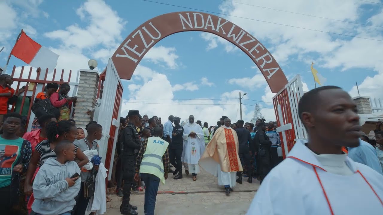 Ruhango: Incamake yibibera ku ngoro ya Yezu Nyirimpuhwe   Akarere ka Ruhango abarwayi barakira! 2025