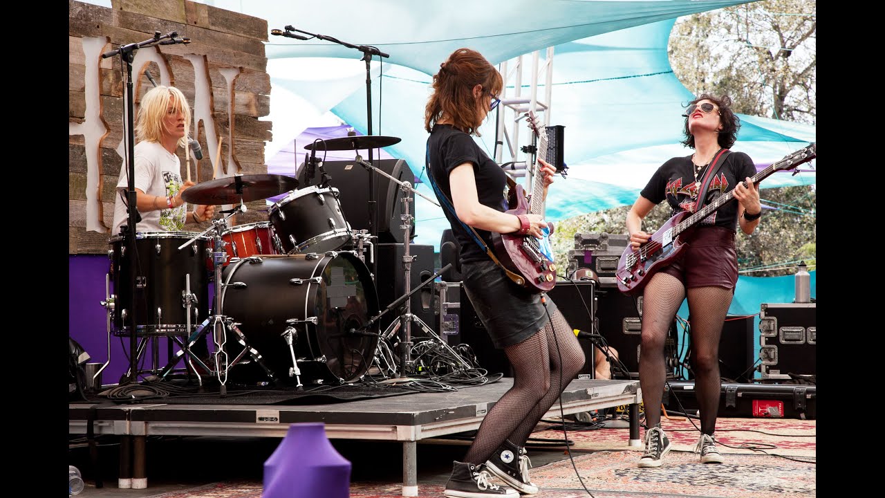 Mountain Stage (S03E02) Ex Hex - Everywhere @Pickathon 2015