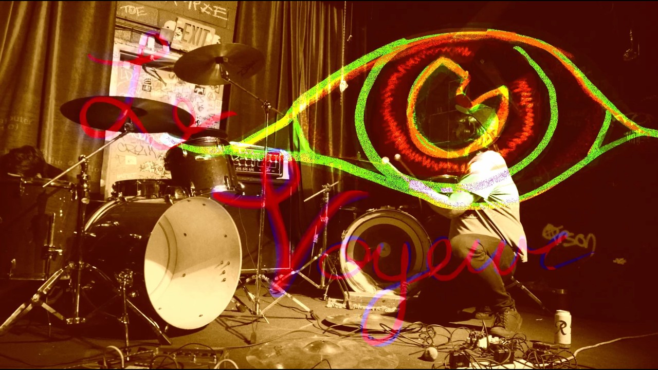 DRUMS // SPACE JR at Le Voyeur
