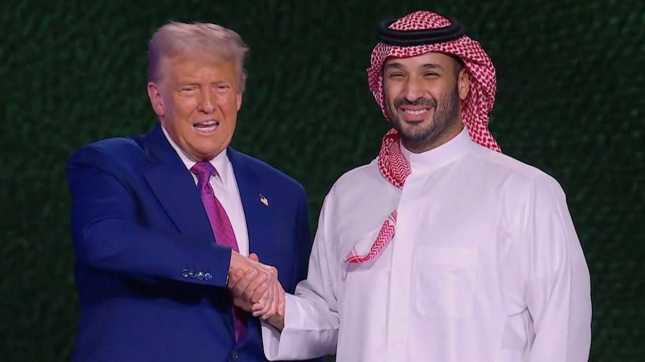 Trump Enters Summit in Saudi Arabia with Music from 'Air Force One'