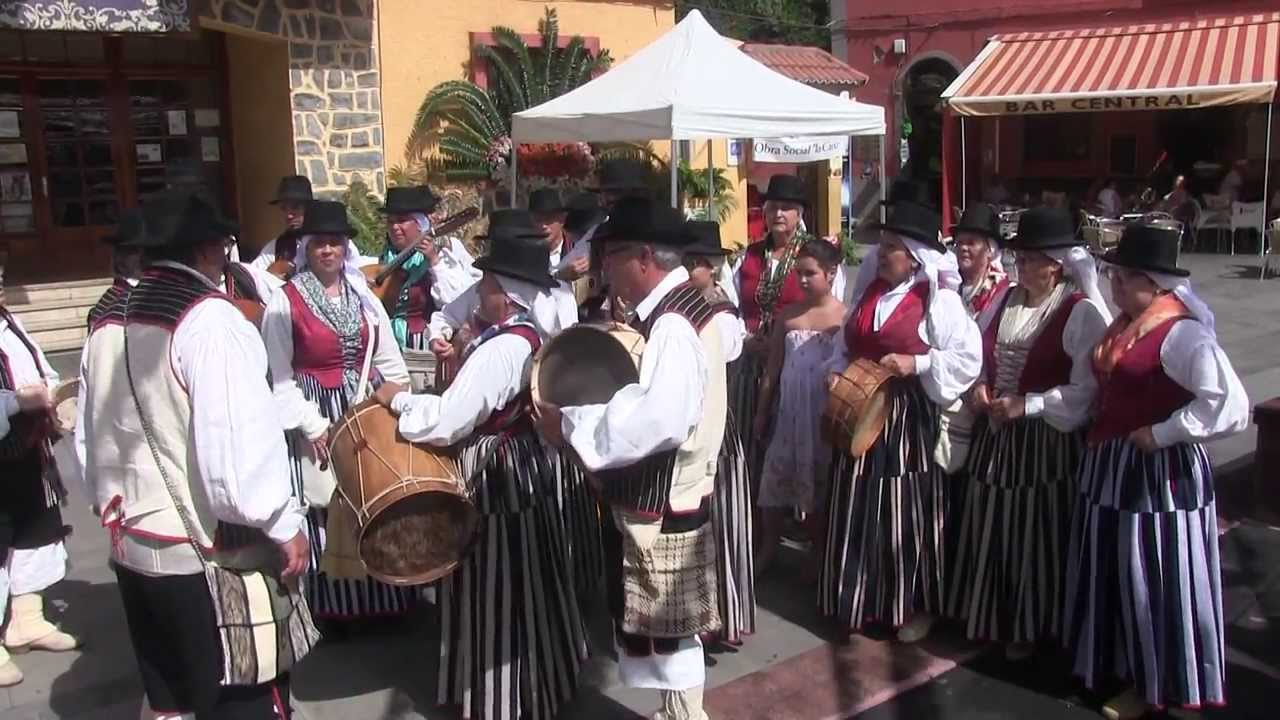 Grupo Folkl&oacute;rico Isogue.