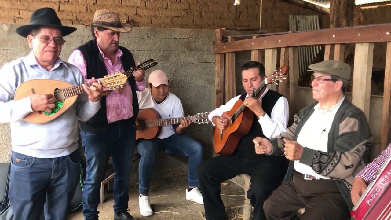Facundo Cardona T. - Música de los Valles Cruceños - “Comarapeñita