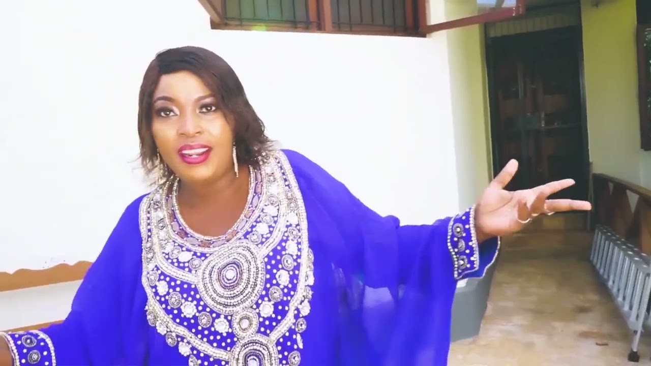 NYOTA NJEMA MODERN TAARAB - Swaumu Haruna - Wakurogwa Utakua Wewe (Official Video)