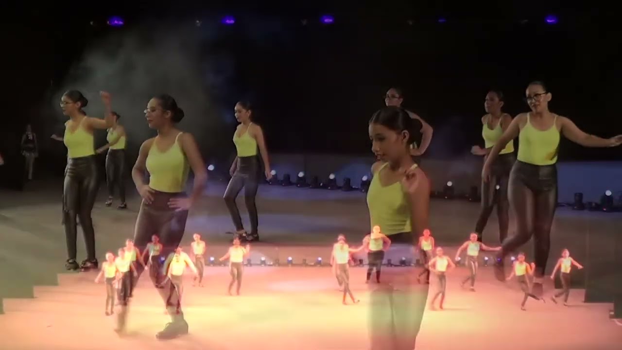 12 FOOTLOOSE   TAP TEENS