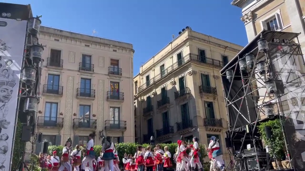 Ball de bastons de Barcelona | Danses Vives