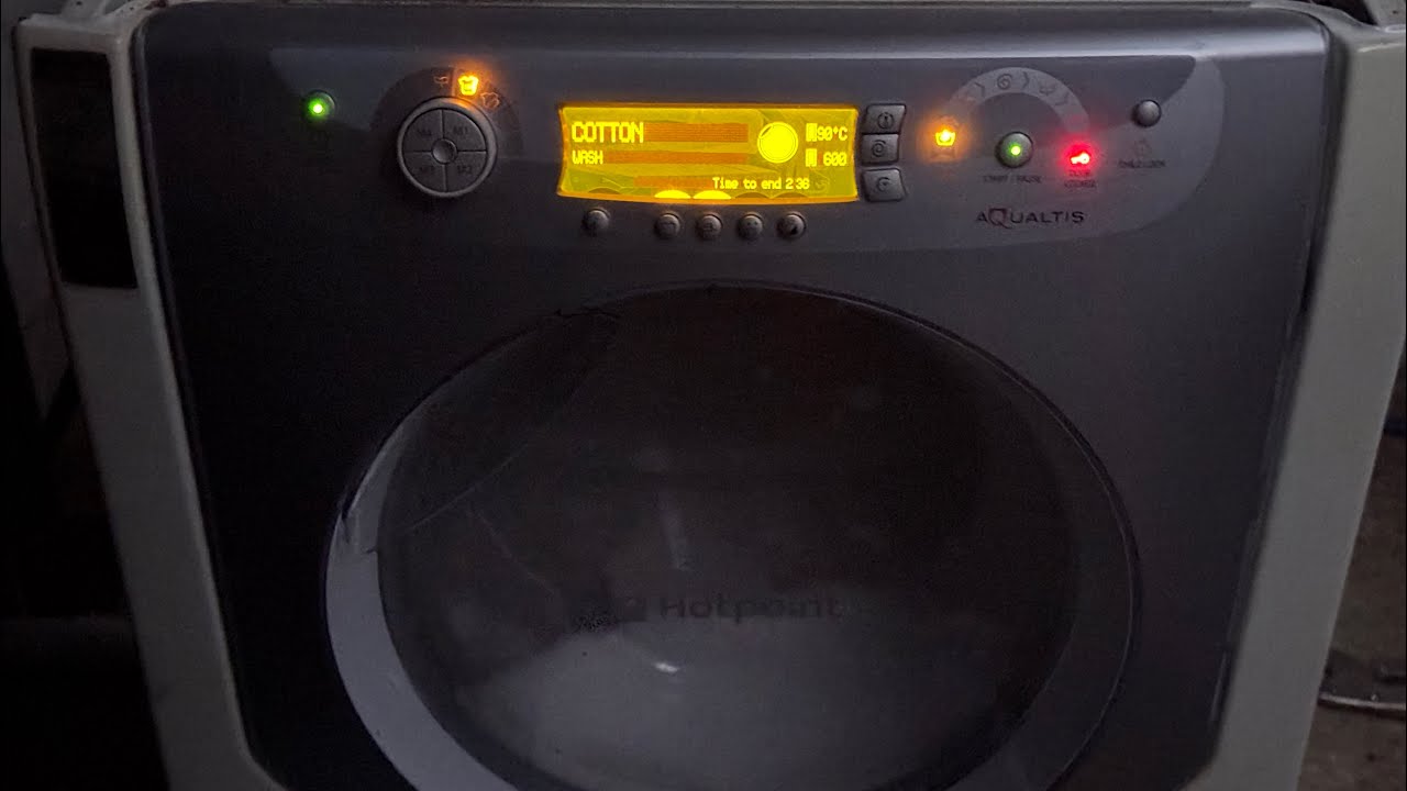 19 year old Hotpoint Aqualtis AQXXD169PM - Maintenance Wash 90&deg;C