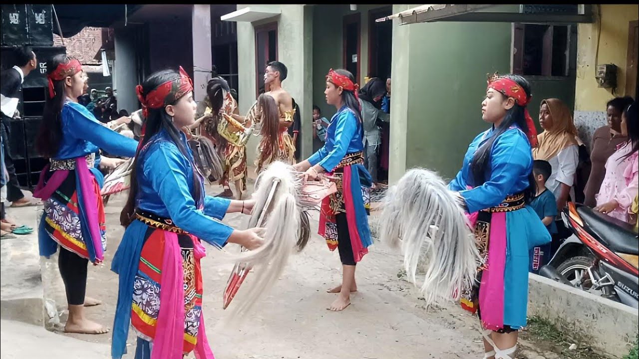 Tari kuda kepang Krido Laras Ampel sakti Gomblang
