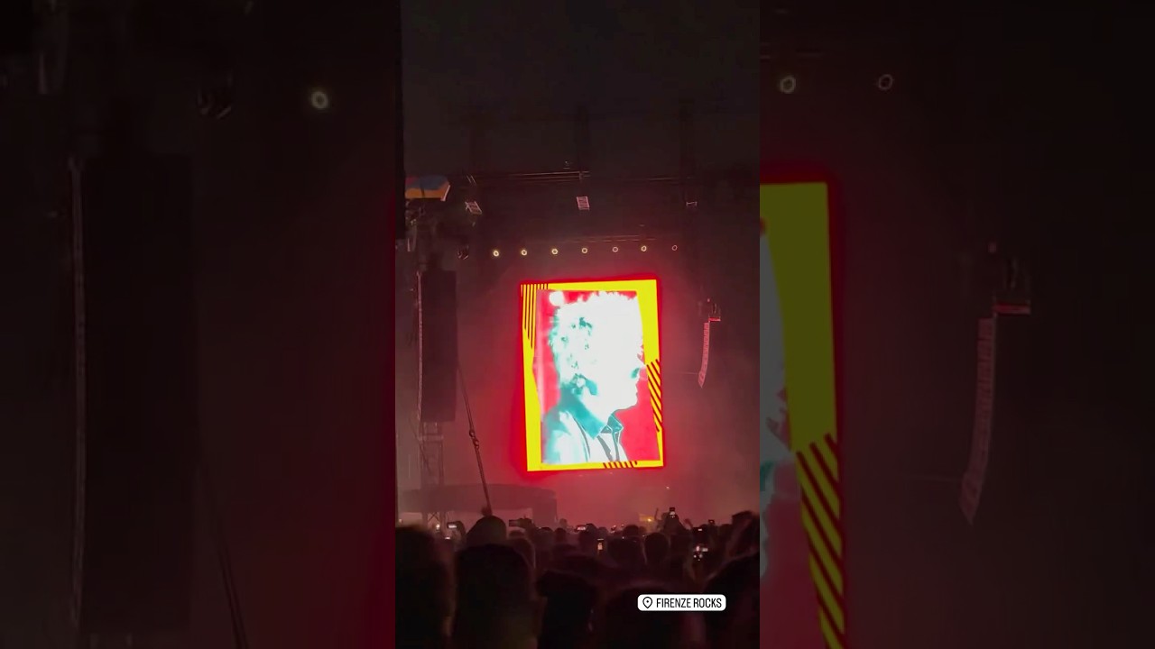 Green Day playing Holiday at Firenze Rocks!
