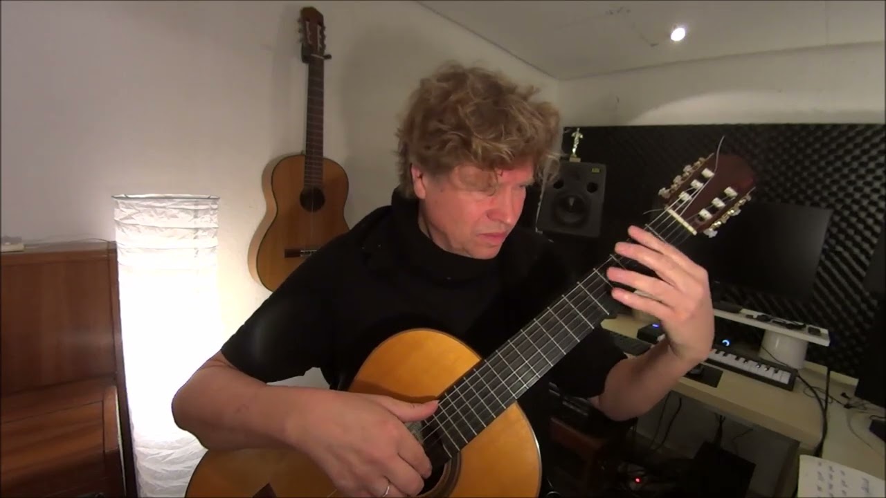 J. S. Bach  "Loure"  BWV 1006a