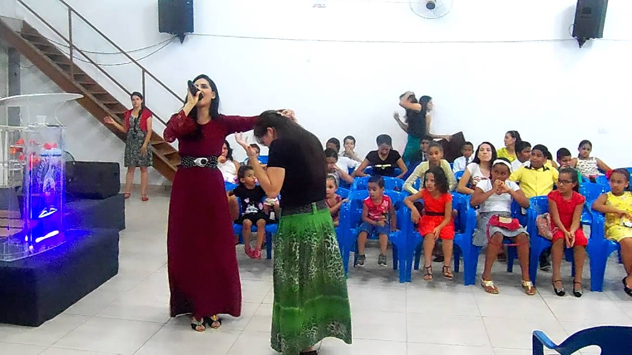 Deixa eu te  usar I Sarah Farias - Cantora Bruna Neckel